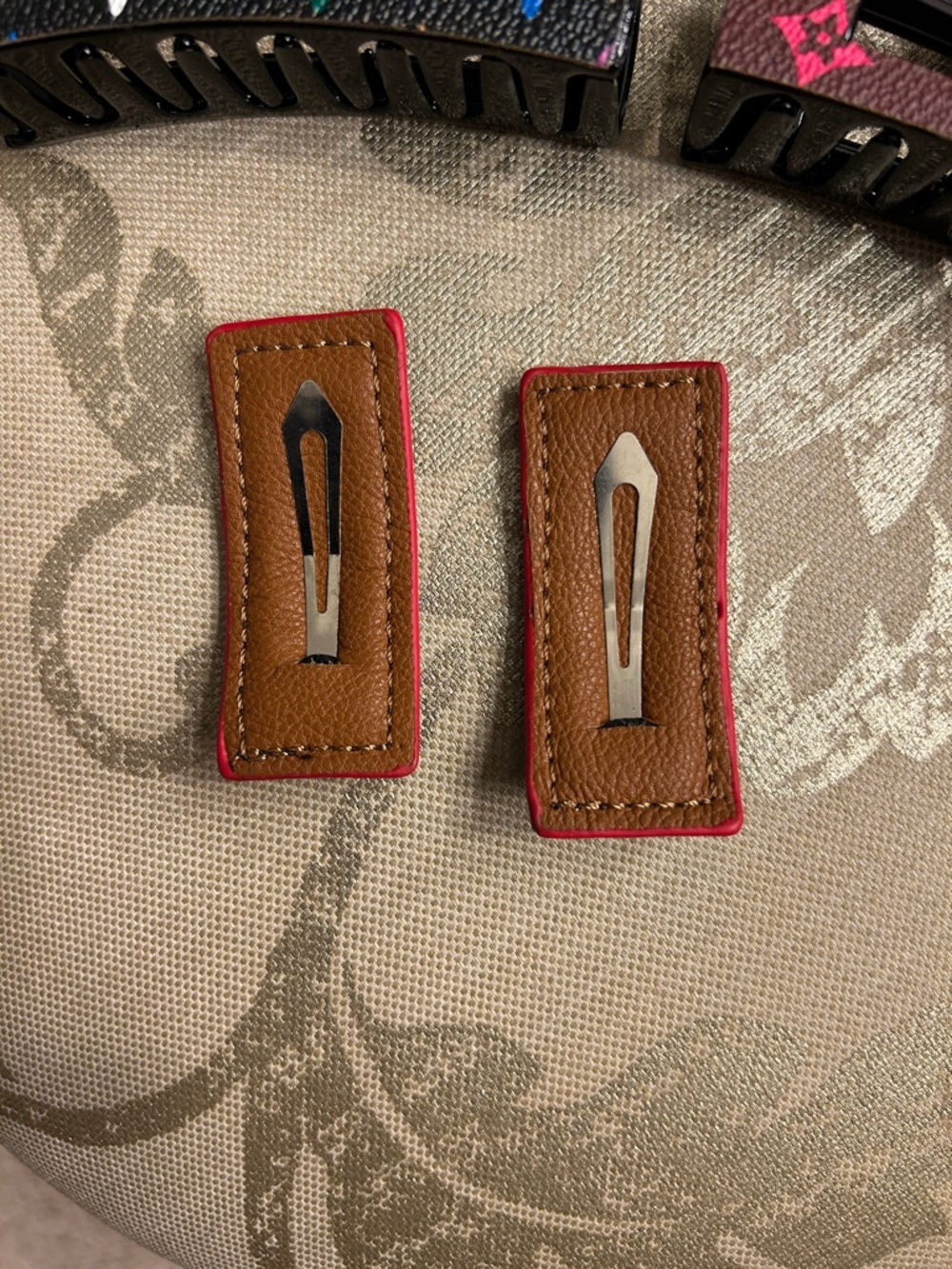 Fashion Jewelry Multicolor Monogram Hair Clip Set - Picture 3 of 6